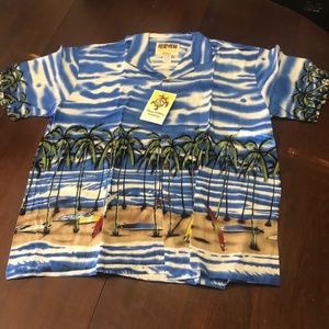 HAWAIIAN SHIRT; BRAND NEW WITH TAGS;  BEAUTIFUL!